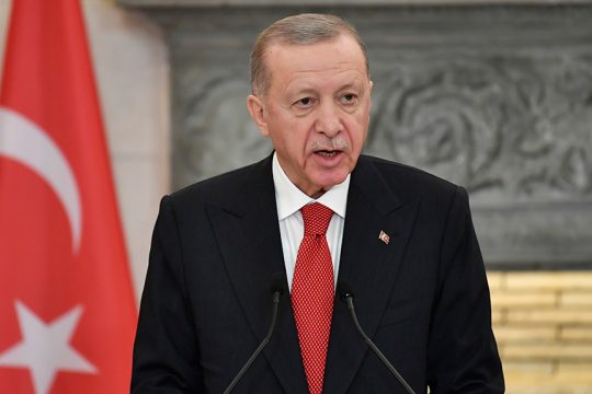 Αποκλεισμός των Στενών του Ορμούζ: Η Άγκυρα προτείνει επέκταση αγωγού Ιράκ–Τουρκίας ως λύση